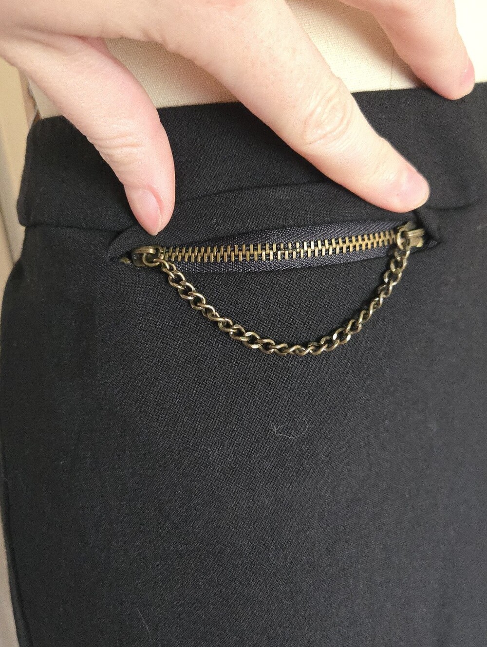 Black wool maxi skirt with small chain zipper pocket - Picture 8 of 9